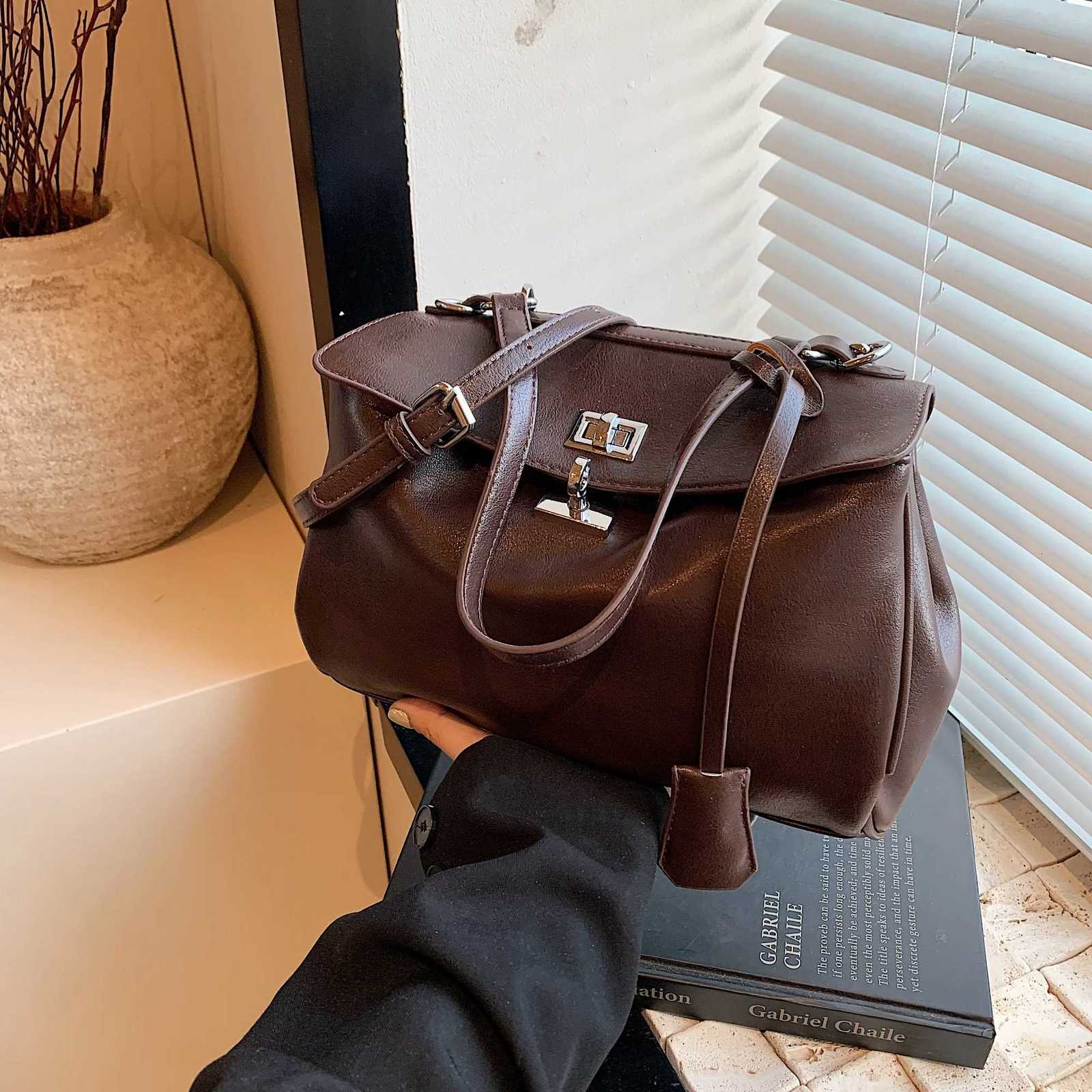 high-grade hand-held bag large-capacity tote bag with a stylish shoder bag Y251121