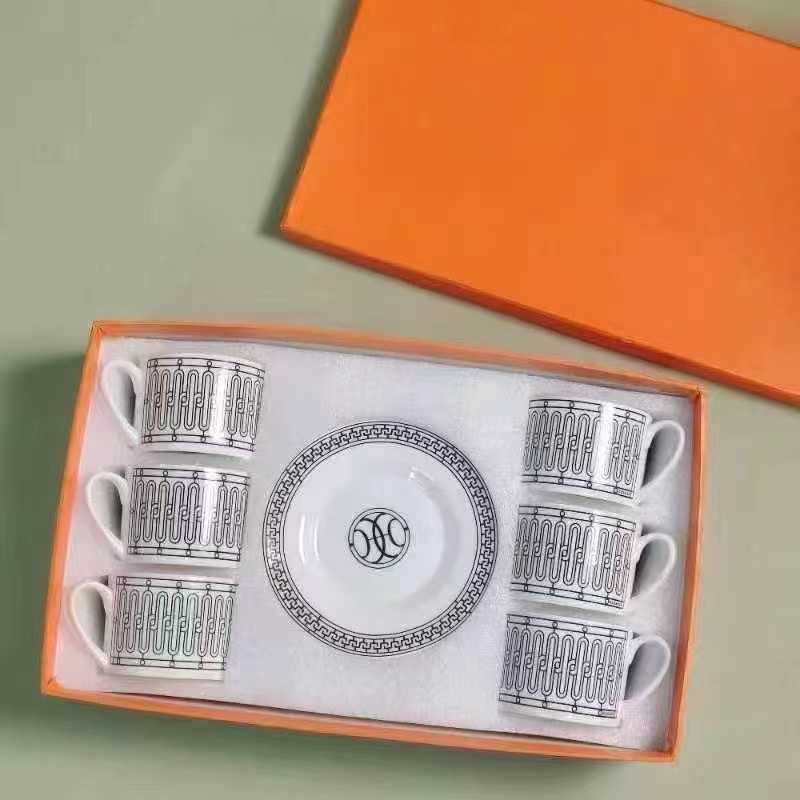 Bone china coffee cup and saucer H home set creative tea cup with saucer simple flower tea ceramic cup for home use S25421