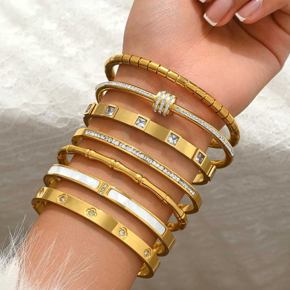 18K stainless steel gold bracelet womens fashion simple new hot selling bracelet stainless steel jewelryW251121