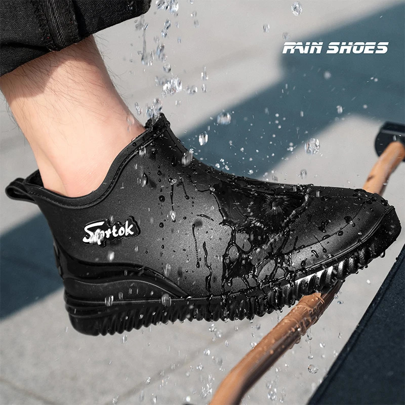 Ankle Rain Boots For Men Integrated forming Simple Waterproof Rain Shoes Toughness Antislip Fishing On Work Camping Waterproof 251111