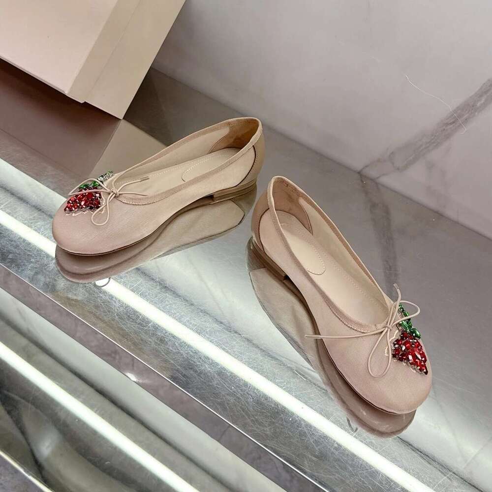 Spring And Summer 2025 New Bow Tie Decal Mesh Water Drill Flat Single-Layer Slip-Ons Shallow Crystal Retro Ballet Shoes