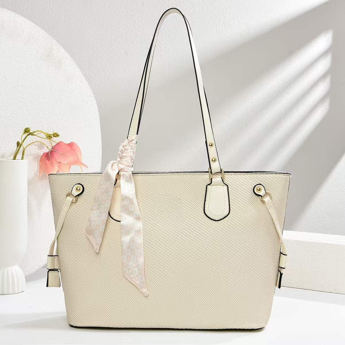 Cross border foreign trade small square bag, fashionable high-end multifunctional handbag, single shoulder crossbody bag, designer bag, luxury bag
