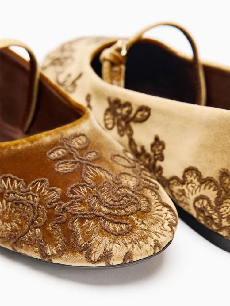 Novelty Velvet Embroidered Floral n Ballet Flats Women Comfort Round Toe Mary Jane Shoes Lightweight Soft ner Loafers 251121