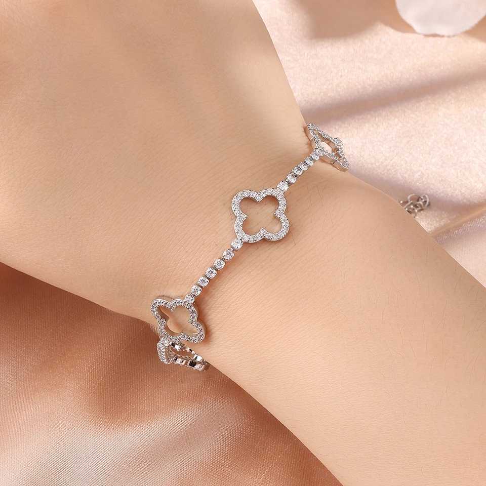Yupsk Shiny Full CZ French Lucky Clover Bracelet for Women INS Hot Selling Slivery Golden Wedding Party Jewelry Gift for WomenW251121