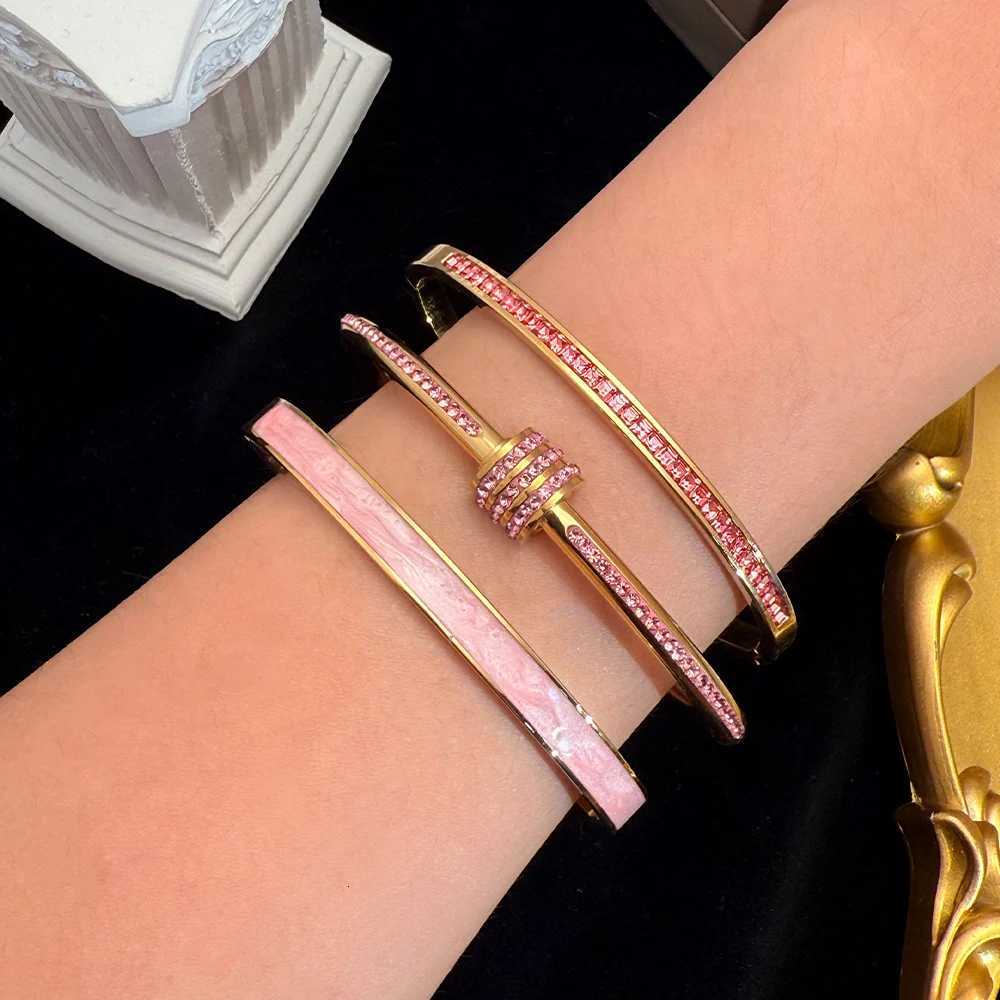 1/3pcs French elegant and fashionable small waist zircon bracelet set waterproof and non-fading stainless steel bracelet setW251121
