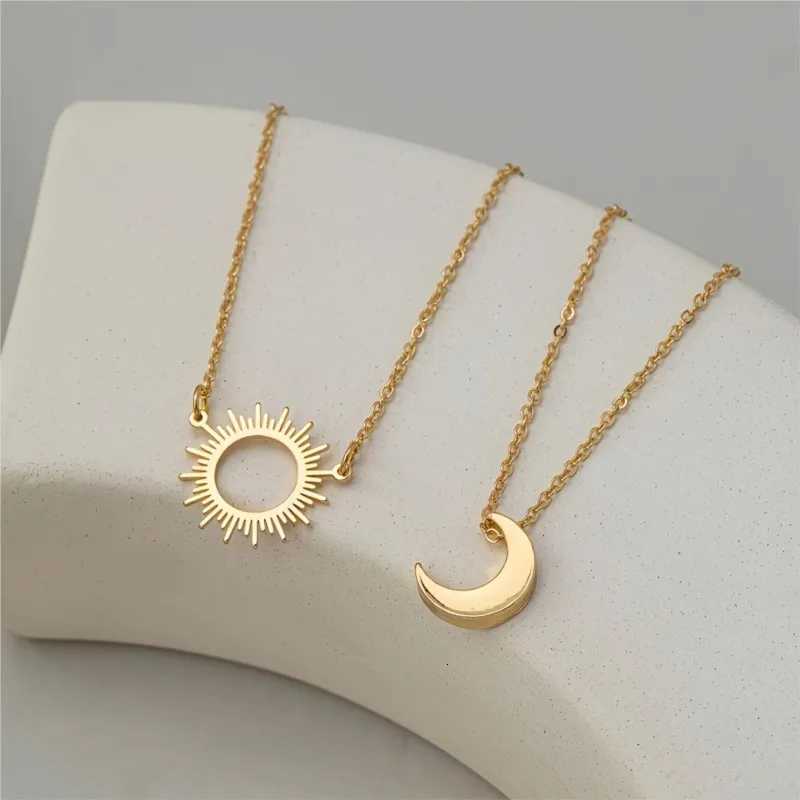Elegant Bohemian Style 18K Golden Plated Sun Moon Pendant Necklace for Women Double Choker Neck Party Jewelry GiftsXJ251121