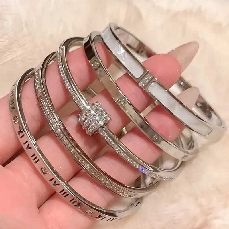 1pc Titanium Steel Silver Bracelet Fashionable Classic Style Stainless Steel BraceletInlaid With ZirconFor Womens Daily WearW251121