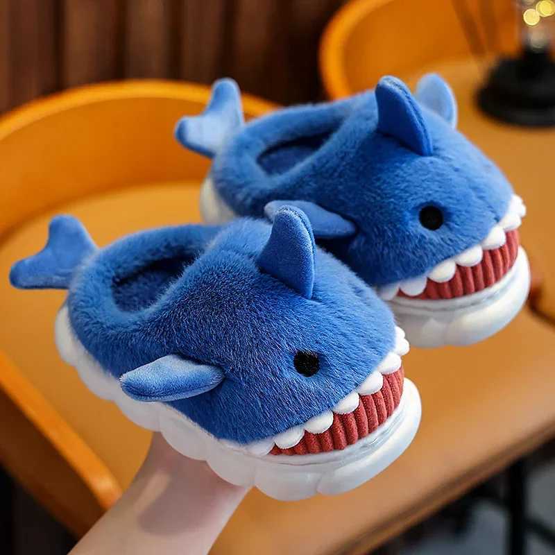 2024 New Winter Childrens Fluffy Slippers Cute Shark Non-slip Flip Flops For Girls Boys Mule Warm Plush Home Kids Cotton ShoesW251121
