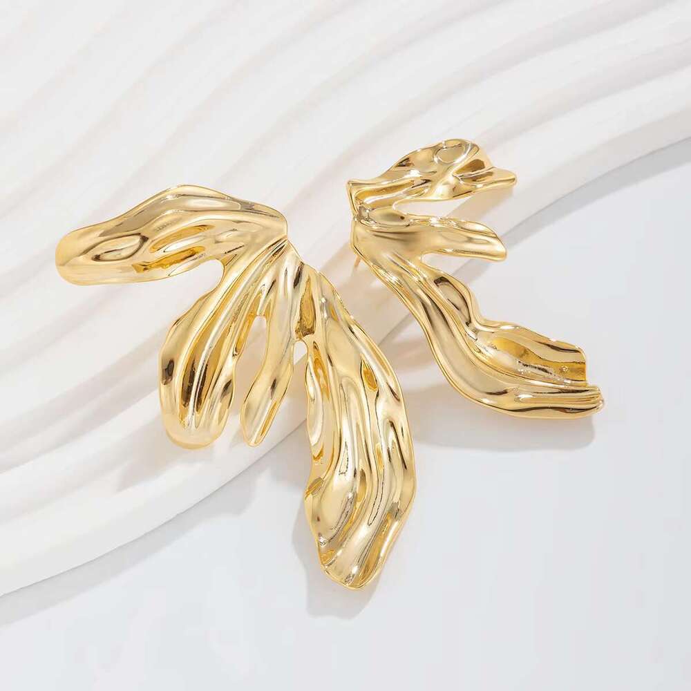 Designer Water Grass Stud Earrings for Women Trendy Ladies Daily Accessories 2024 Fashion Jewelry Female Girls Gifts Decoration