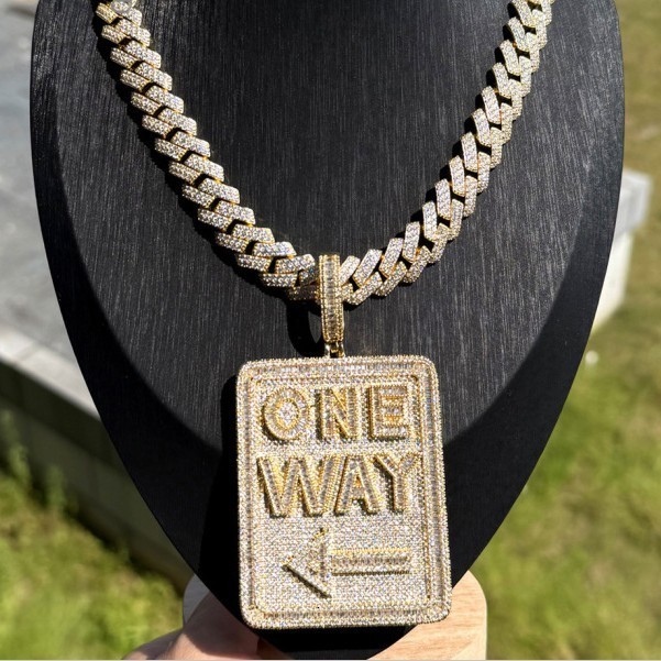 Iced Out Two Tone Color Cross Round Pendant Necklace Zircon CZ Infinity Cuban Chain Big Heavy Chunky Badge Men Hip Hop Jewelry 250920