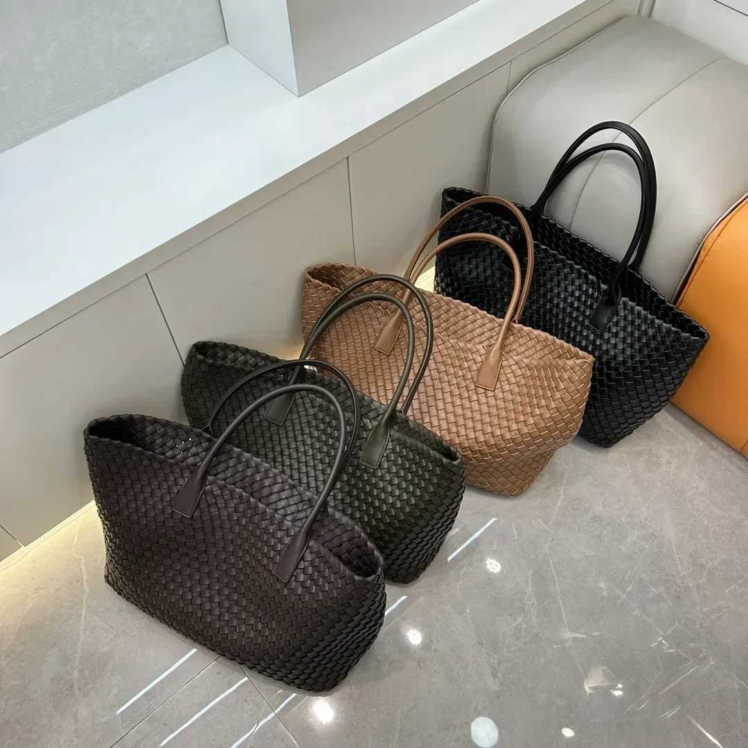 autumn and winter woven vegetable basket Split Leather tote large capacity underarm hand-held large bag wan Y251121