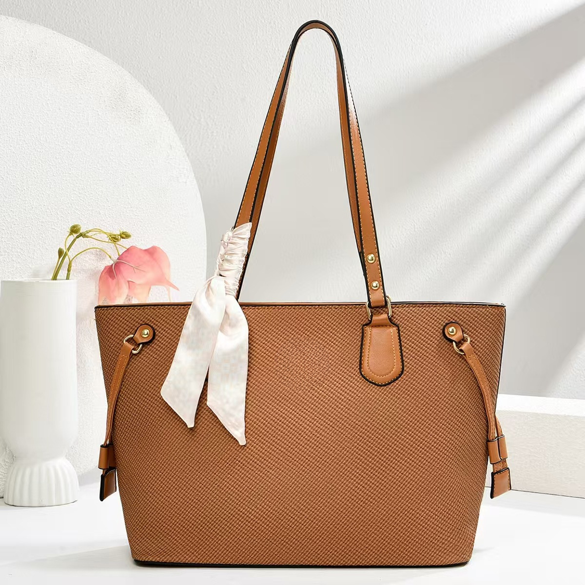 Cross border foreign trade small square bag, fashionable high-end multifunctional handbag, single shoulder crossbody bag, designer bag, luxury bag