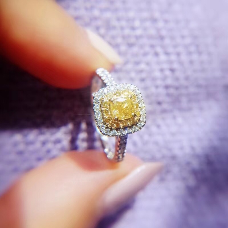 2025 Ins Top Sell Wedding Rings Luxury Jewelry 925 Silver Fill Cushion Shape Yellow 5A Cubic Zircon CZ Diamond Party Eternity Women Engagement Bridal 