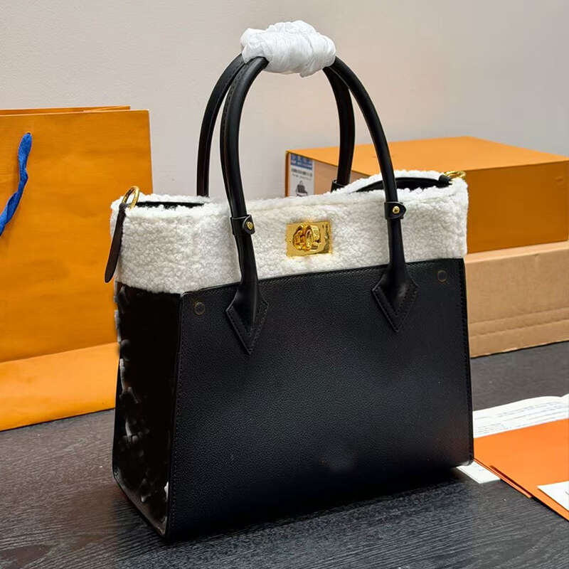 Designer Handbags Totes Bag New Plush Lambswool On My Side Series Purses High Quality Luxury Genuine Leather Ladies Shoulder Bag