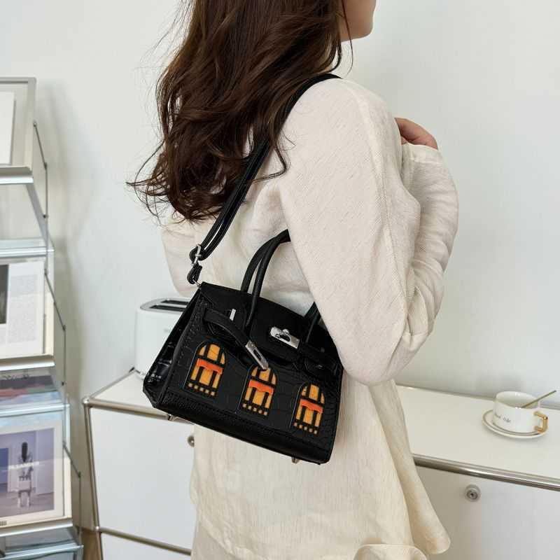 High quality designer bags Light Kelly handbag large capacity single shoulder feeling fashionable and versatile womens crossbody bag