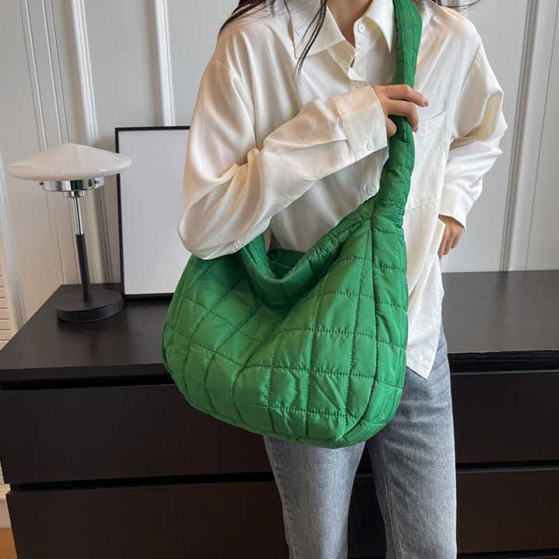Wen Padding Shoder Bag Casual Quilted Crossbody Bag Fi Solid Messenger Bag Versatile Slouchy Shopping Bag Y251121