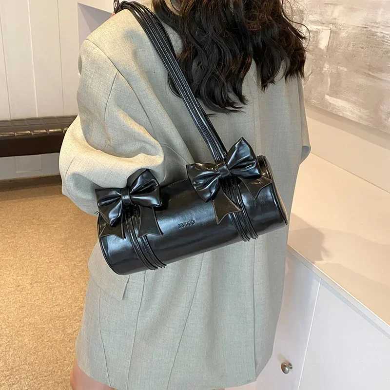 PU Leather Exquisite Bow Glossy Bost Shoder and Crossbody Bags Large Capacity Underarm Purse Suitable Various Occasi Y251121