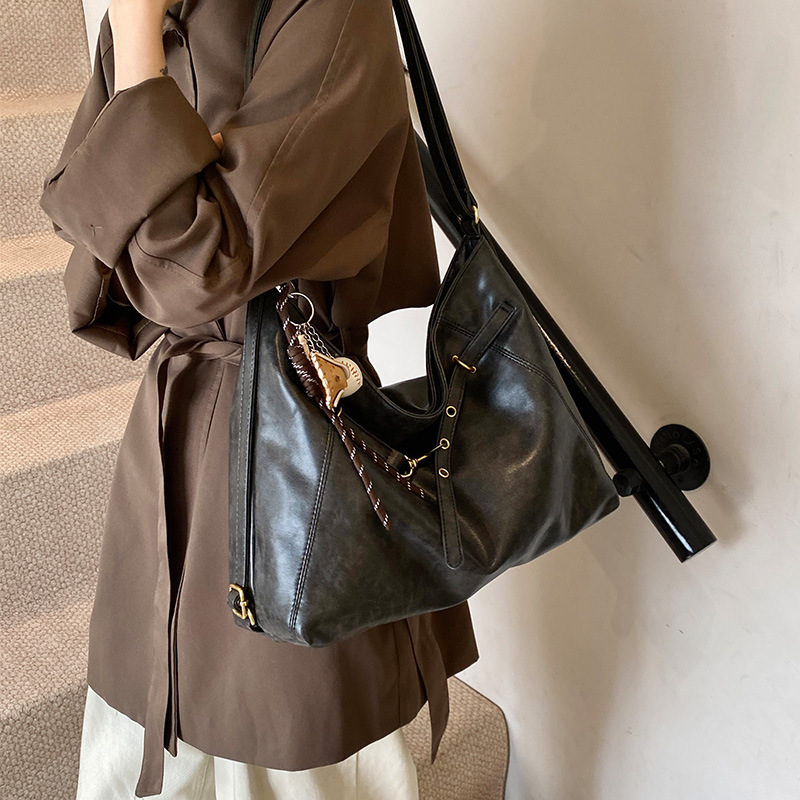 High-end retro large-capacity backpack bag women's autumn and winter new multi-purpose shoulder crossbody bag tote bag