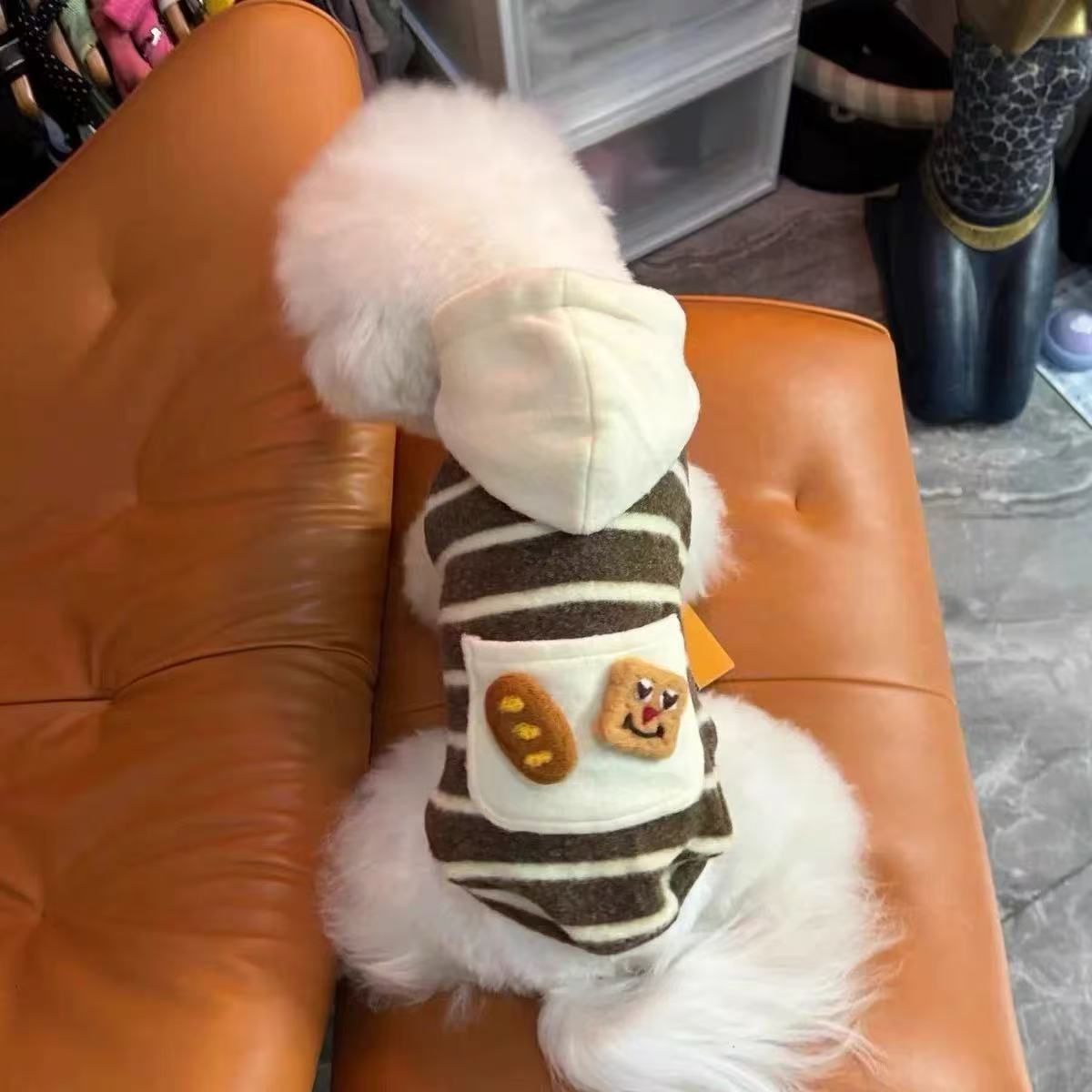 T2399 Pet Autumn/Winter Warm Sleeveless Sweatshirt, Cute Felt Clothes for Maltese and Schnauzer, Hooded Sweatshirt