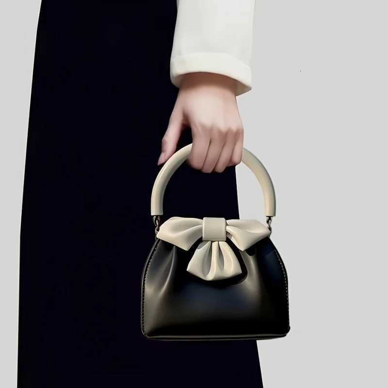 Wens Cute Small Square Bag Top Handle Small HandbagMagnetic ClosureSoft Material Y251121