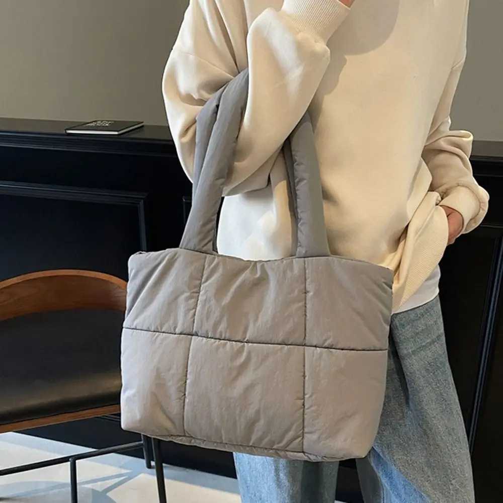 Shoder Bag New Cott Padded Puffy Bag Quilted Checkered Cloud Tote Bag Large Capacity Lightweight Top-handle Bag College Y251121
