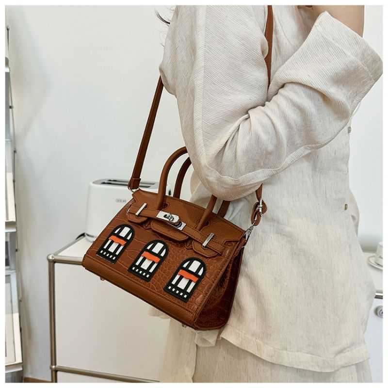 High quality designer bags Light Kelly handbag large capacity single shoulder feeling fashionable and versatile womens crossbody bag