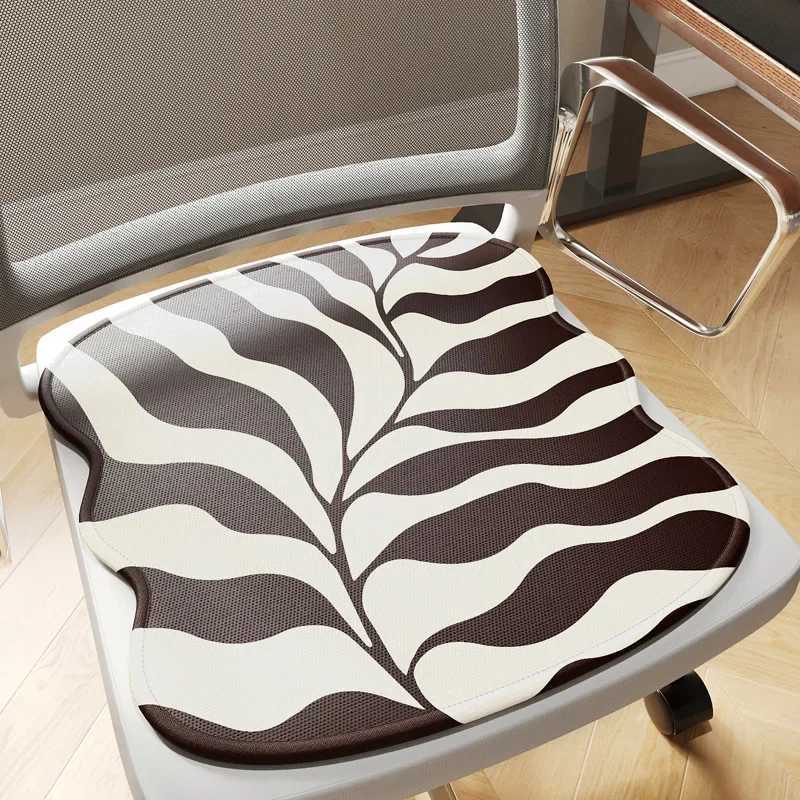 1pcs Faux Wool All Season Thickened Non-Slip Dining Chair Cushion Premium Ergonomic Cover for Table Stool and Office Use C251121