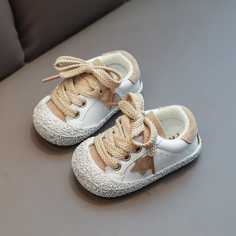 Autumn luminous shoes, boys' anti slip board shoes, soft soled closed toe fashionable trendy shoes, small dirty shoes, casual children's sho