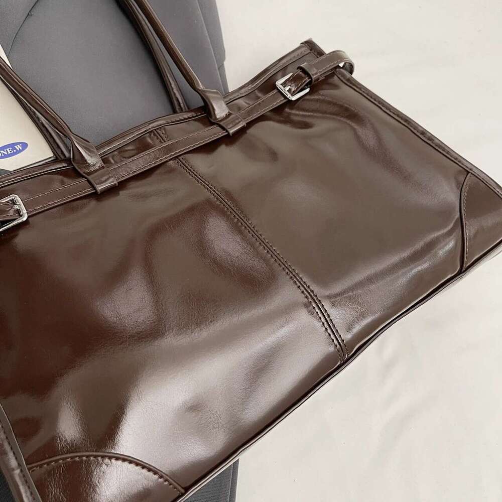 Shiny PU Leather Handbags Women Large Solid Elegant Shoulder Bags Classic Female Packages England Style Retro Casual Totes Lady