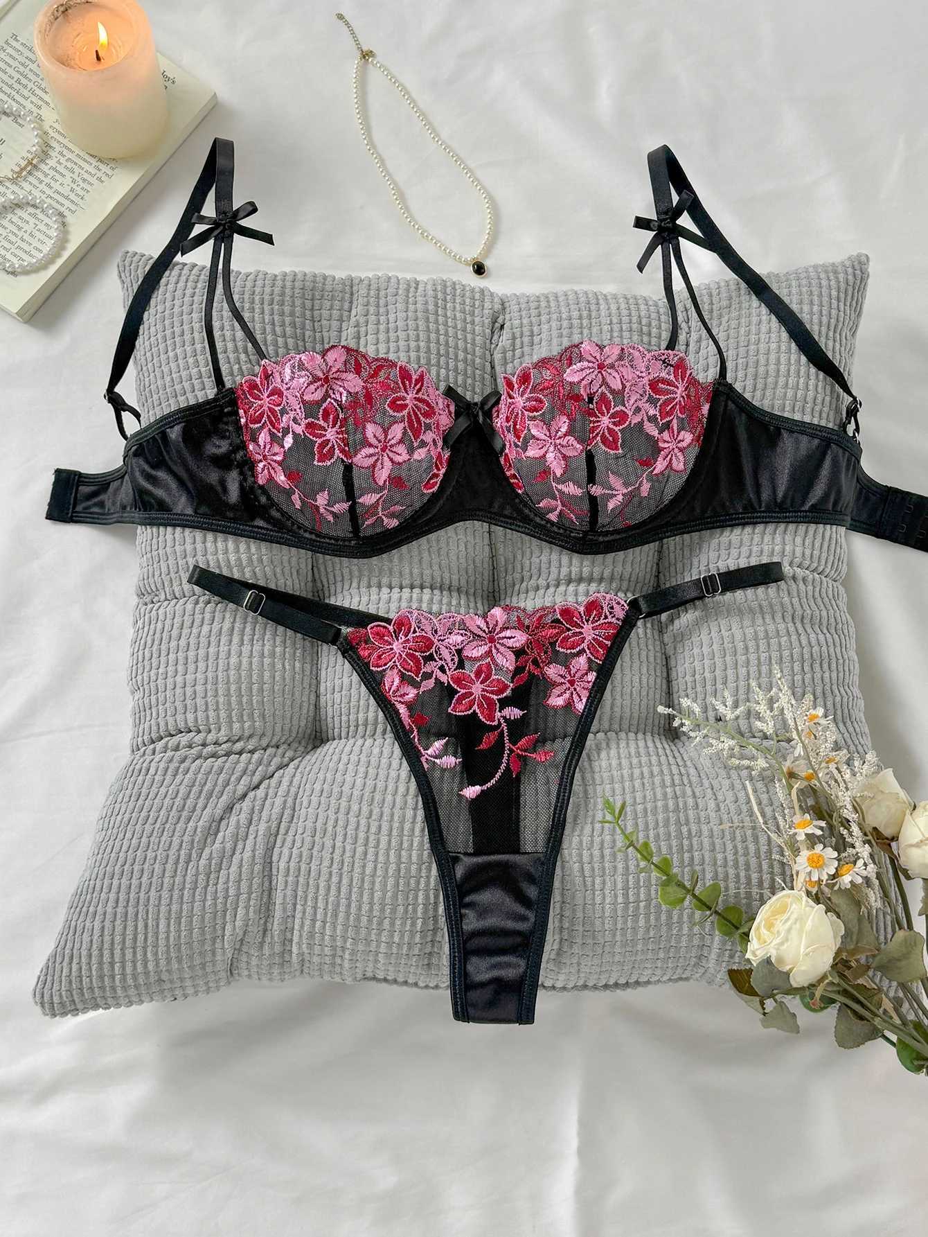 Valentines Eve Light Danube Group Ladies Sexy Lingerie Bra Womens Suit - the Temptation of a Seductive NightXJ251106