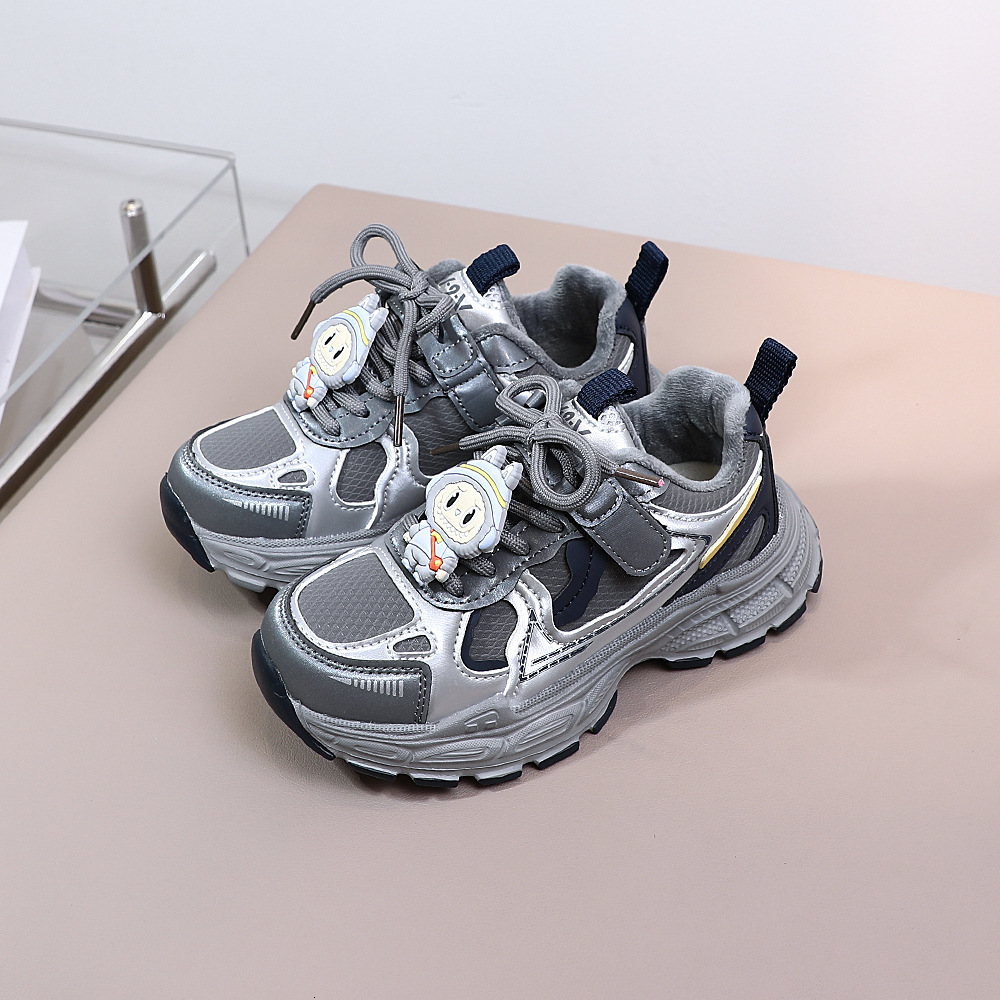 Winter new luminous shoes, warm children's sports shoes, fashionable trendy shoes, Korean version dad shoes, casual children's shoes