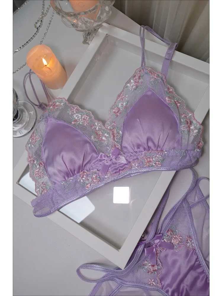 MOYISU Girls French Bra Thin Triangle Cup Embroidery Light Luxury Silk Sexy Pure Desire Lace Underwear SetXJ251106