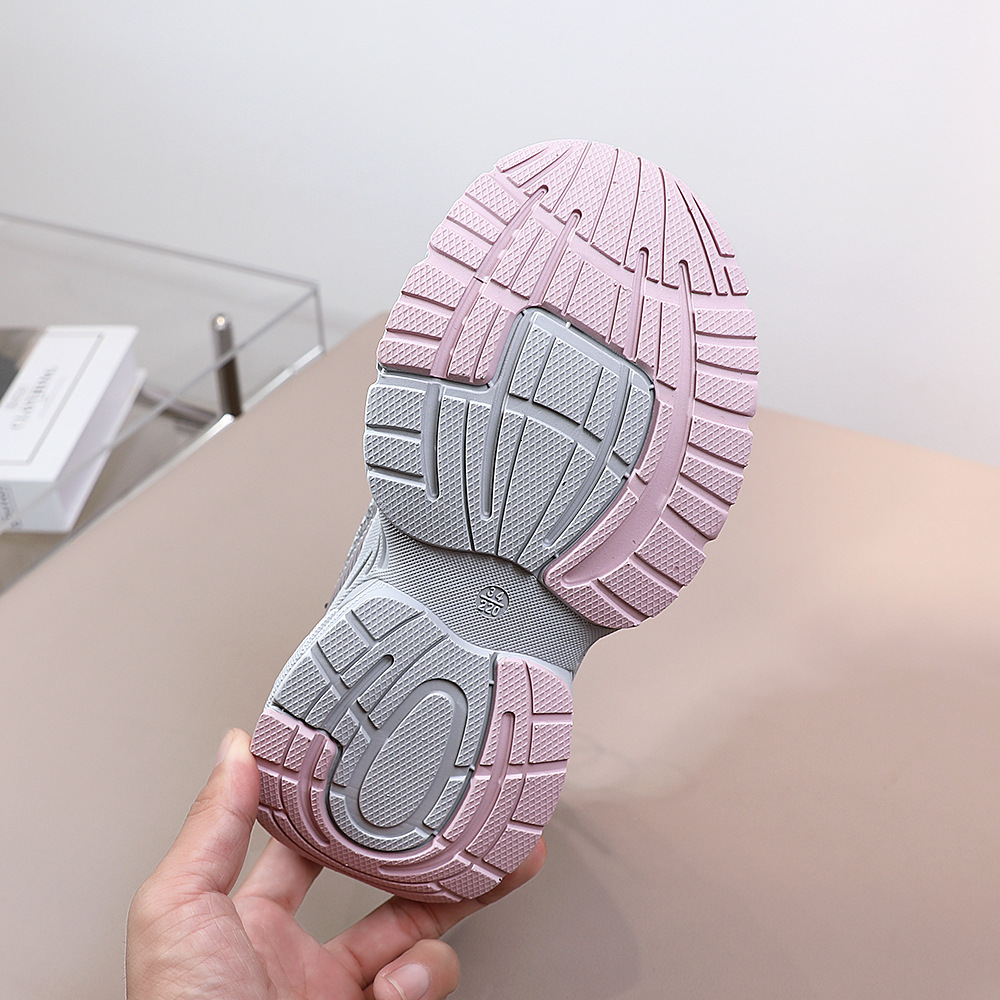 Soles, glowing shoes, leather children's shoes, fashionable and trendy shoes, sports shoes, girls' student dad shoes, casual children's