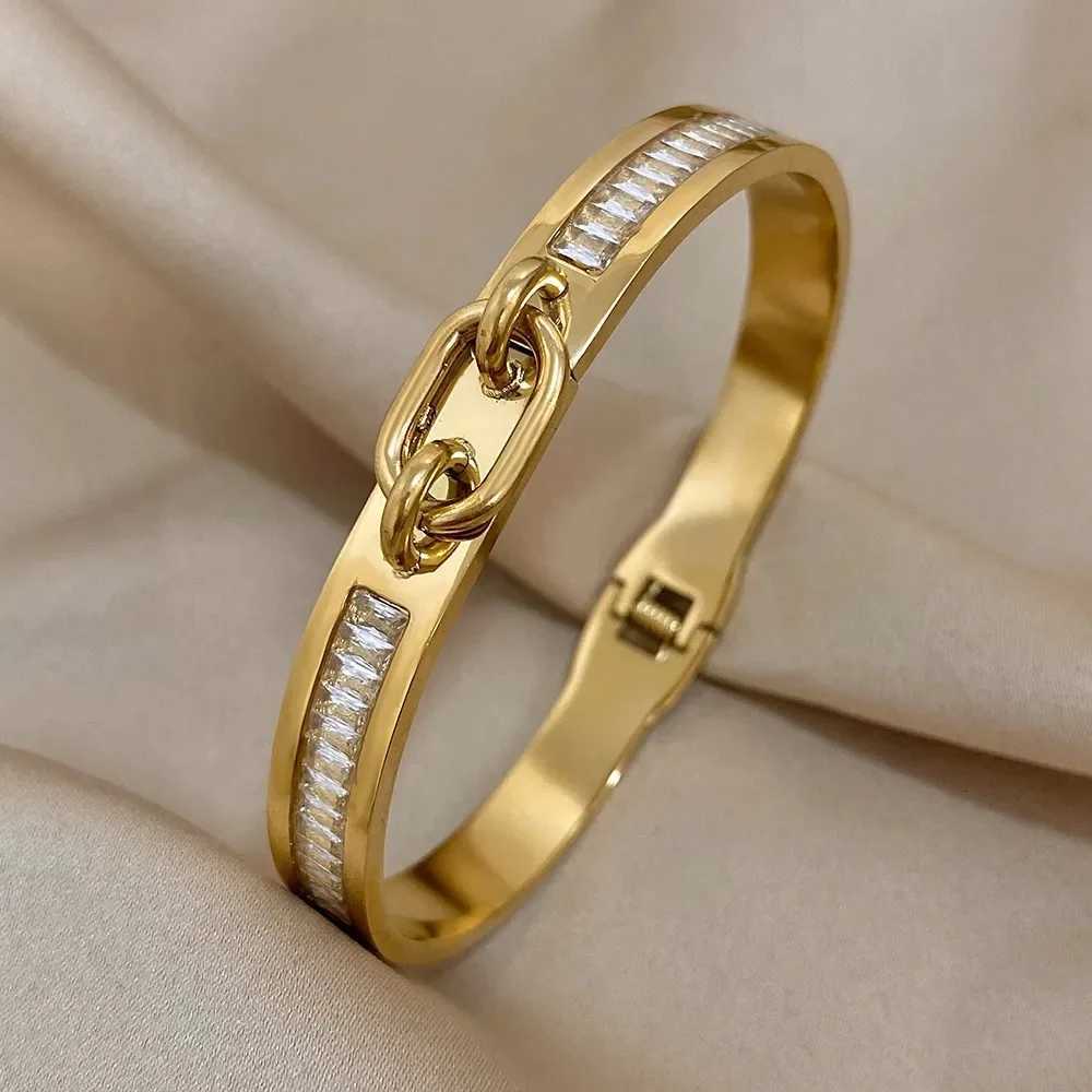 stainless steel Gold plated diamond inlaid bracelet for womenW251121