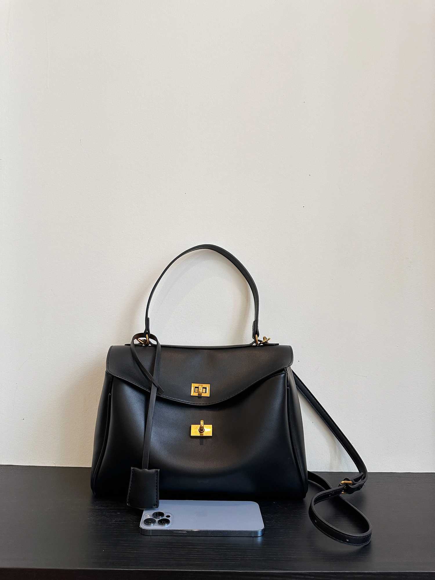 Autumn and Winter Maillard Large Capacity Bag for Wen 2024 New Fi Cmuter Single Shoder Crossbody Bag Tote Bag Y251121