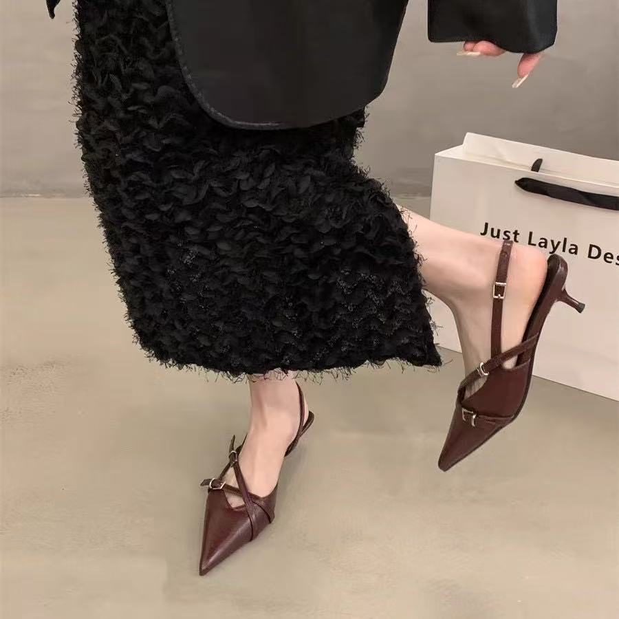 High Heeled Shoes For Women In Spring And Summer 2025 New Retro Style With Pointed Toes, Thin Heels, Belt Buckle Toe Closure Single Shoes With Skirts 