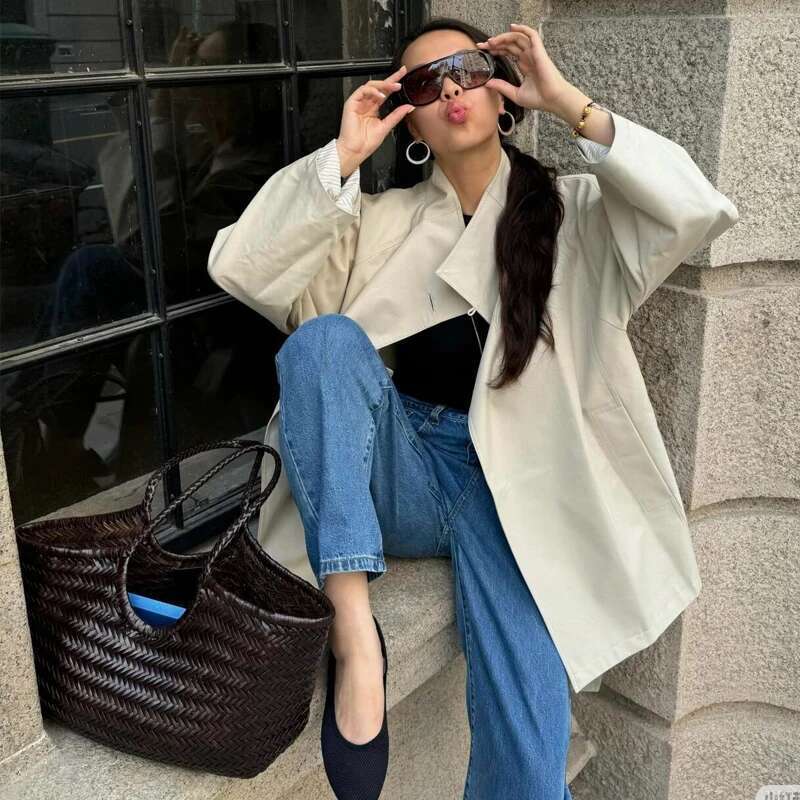 Designer Bag Women's Spring Summer French Vintage Large Capacity Tote Bag,Leather Woven Beach Bag Casual Style Irregular Handbag