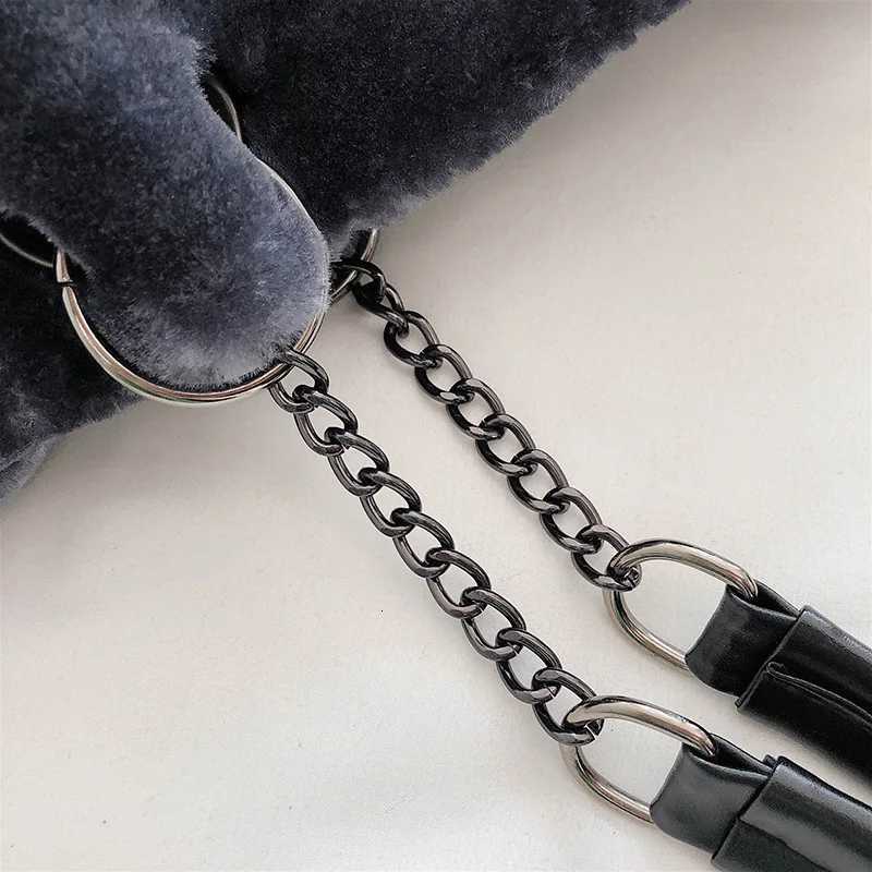 Wool bag autumn and winter fi with a large capacity e-shoder hand-held plush lady tote bag Y251121