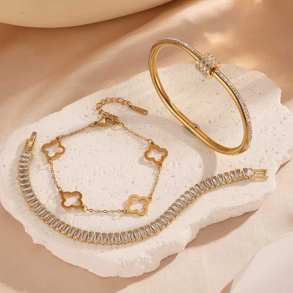 ZAKOL 3pcs Stacked Bracelet Set for Women Vintage StainlESS Steel Zircon Inlay Lucky Bangle Gift for WomenW251121