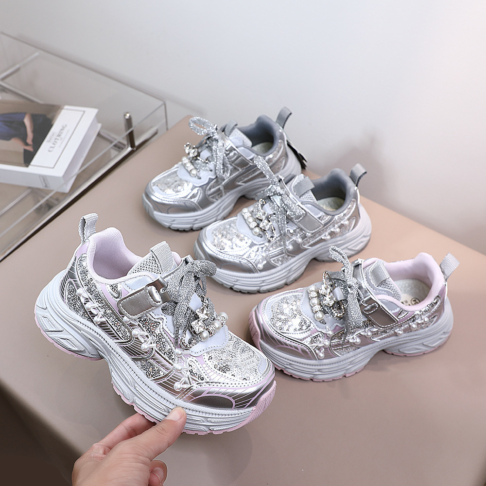 Soles, glowing shoes, leather children's shoes, fashionable and trendy shoes, sports shoes, girls' student dad shoes, casual children's