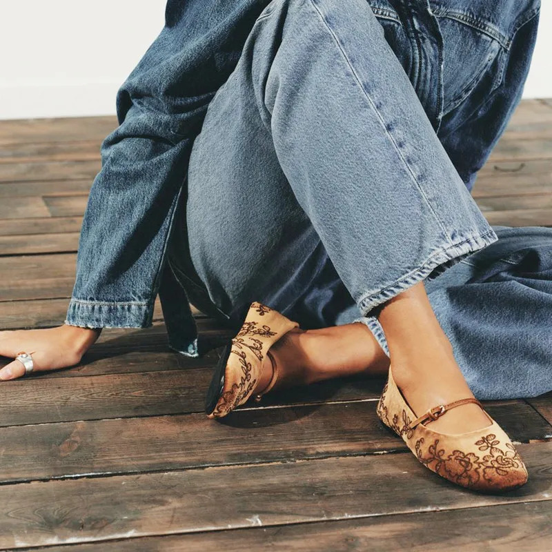 Novelty Velvet Embroidered Floral n Ballet Flats Women Comfort Round Toe Mary Jane Shoes Lightweight Soft ner Loafers 251121