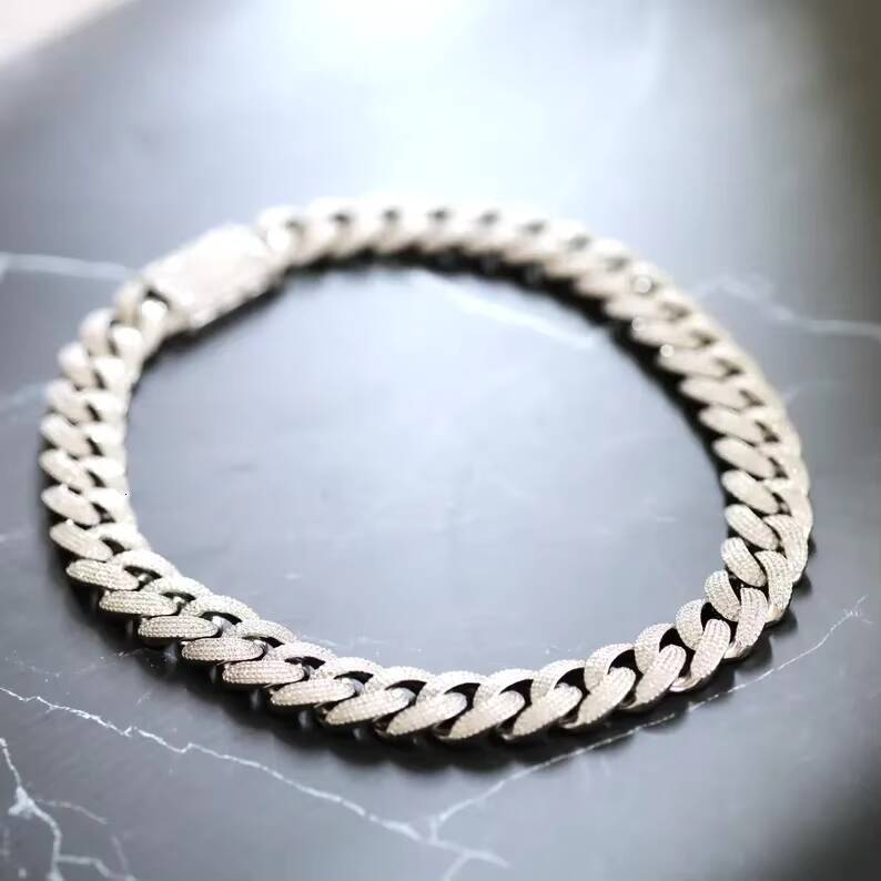 Luxury Jewelry Custom 18MM Pendant Necklace Cuban Chain Round Cut S925 with Moissanite Diamond Hip Hop Miami Cuban Link Chain