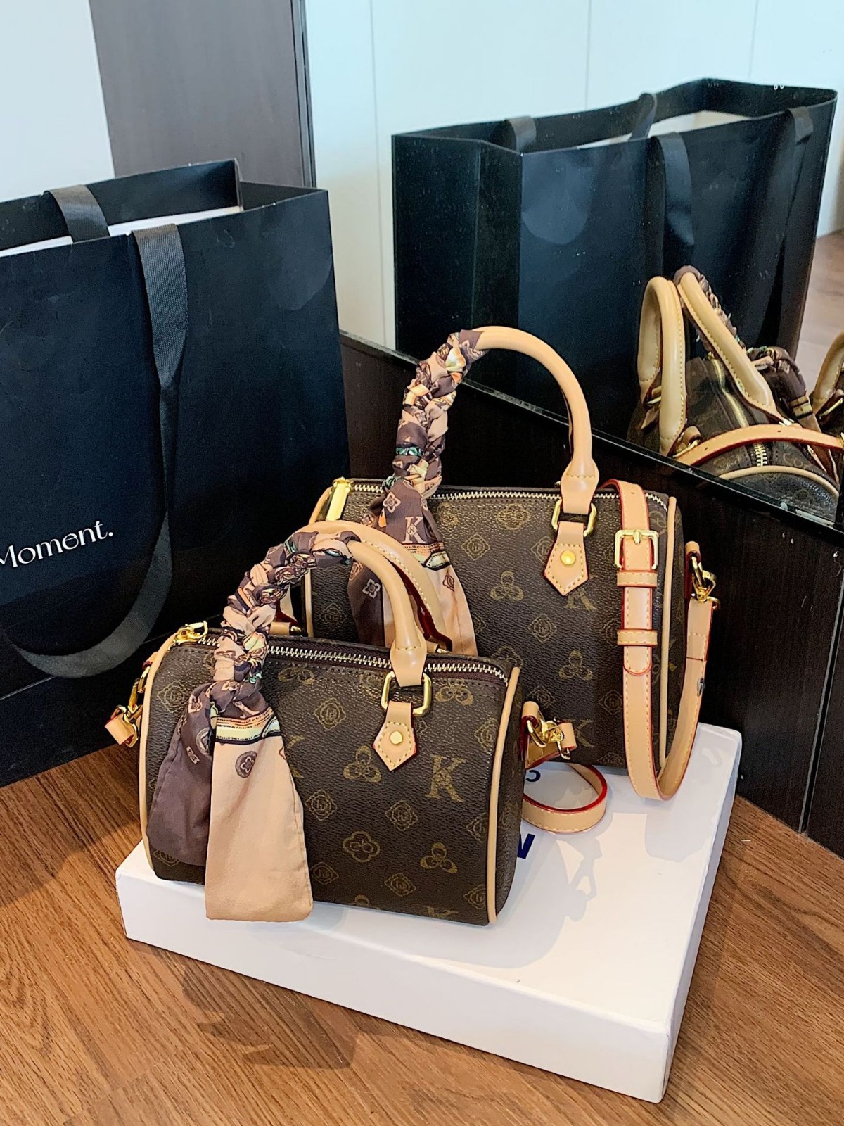 Free delivery designer bag Fashionable and comfortable handbag wear-resistant and scratch resistant daily women's bag