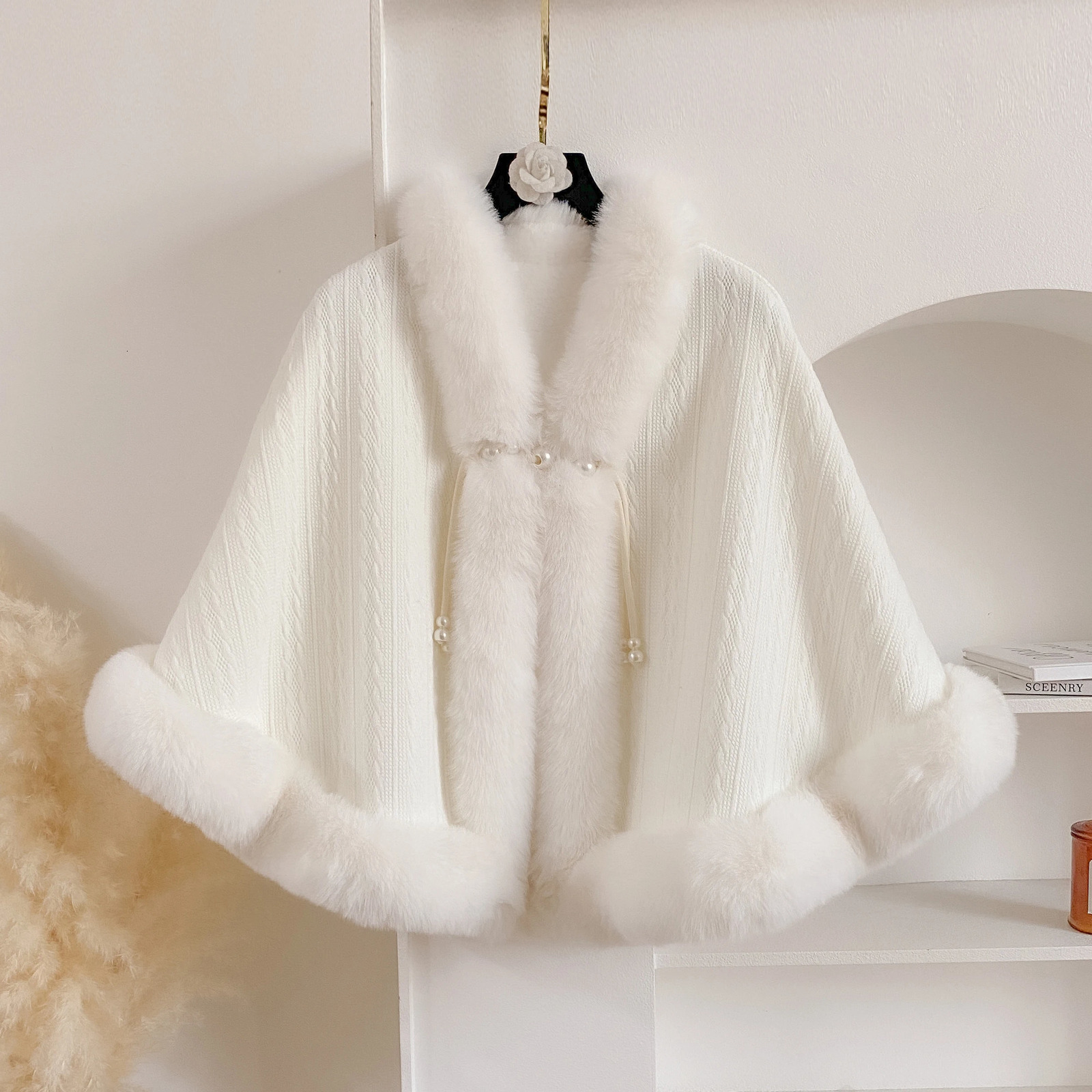 Winter Solid Poncho Thicken Fleece Collar Cape Coat Elegant Beautiful Women Christmas Party Dress Cloak Warm Wraps Gift 251112