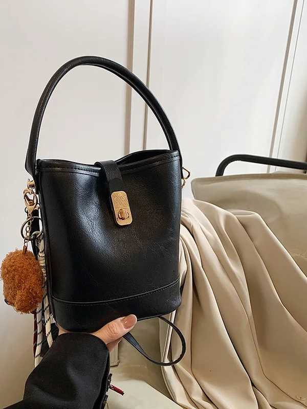 2025 new wens pu leather waterproof small casual fi messenger bag for work cmuting niche designer shoder bag handbag Y251121