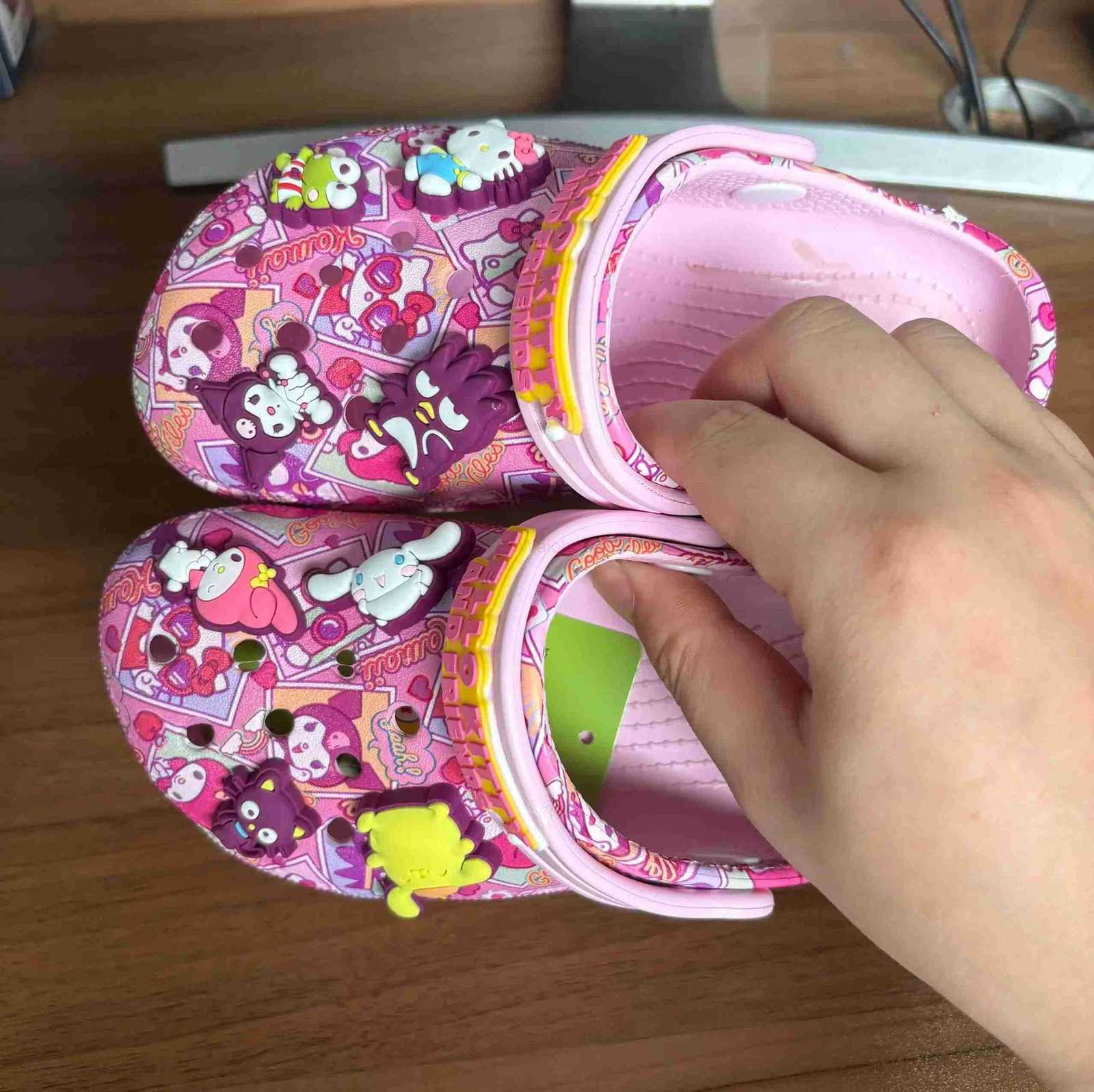 Sanrio Hellokitty Kuromi Pochacco Melody New Summer Girls Cartoon Children Slippers Non-slip Soft-soled Wrap Toe Sandals Gifts H251121