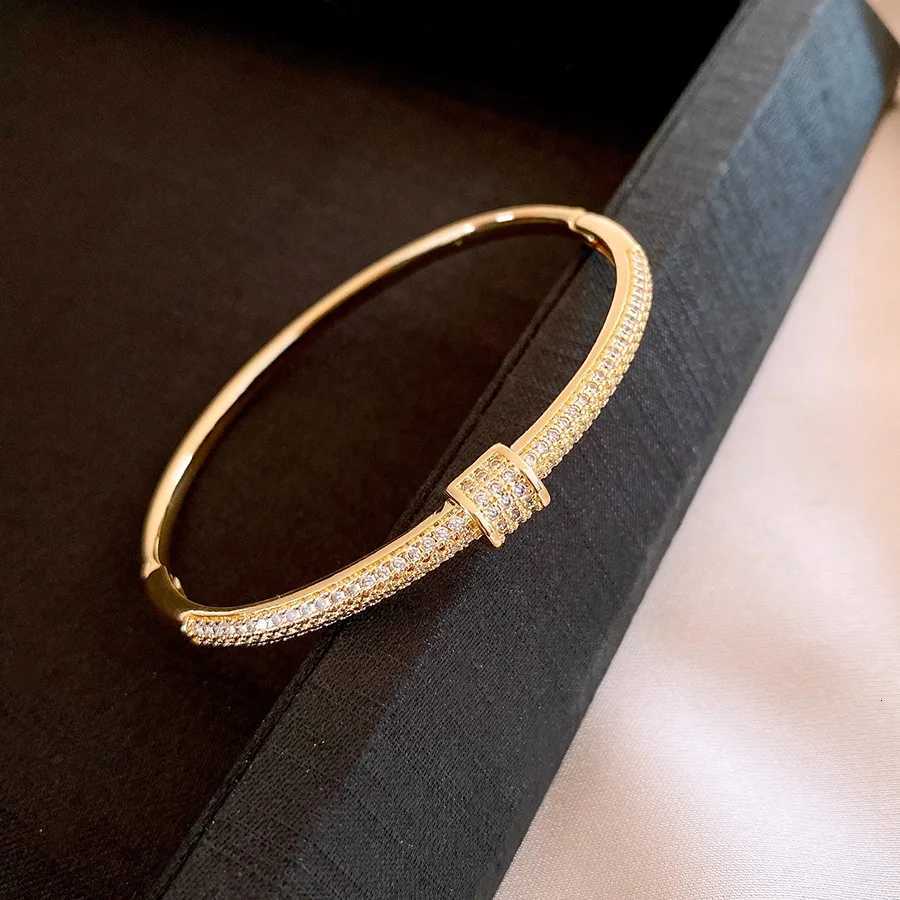 New South Korea Exquisite Geometric Simple Bracelet Elegant Fashion All-match Bracelet Womens Banquet JewelryW251121