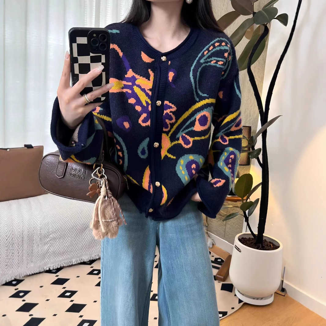 French retro frilled knitted cardigan 2025 autumn new style relaxed fashion color clash loose and slimming floral sweater for women251121