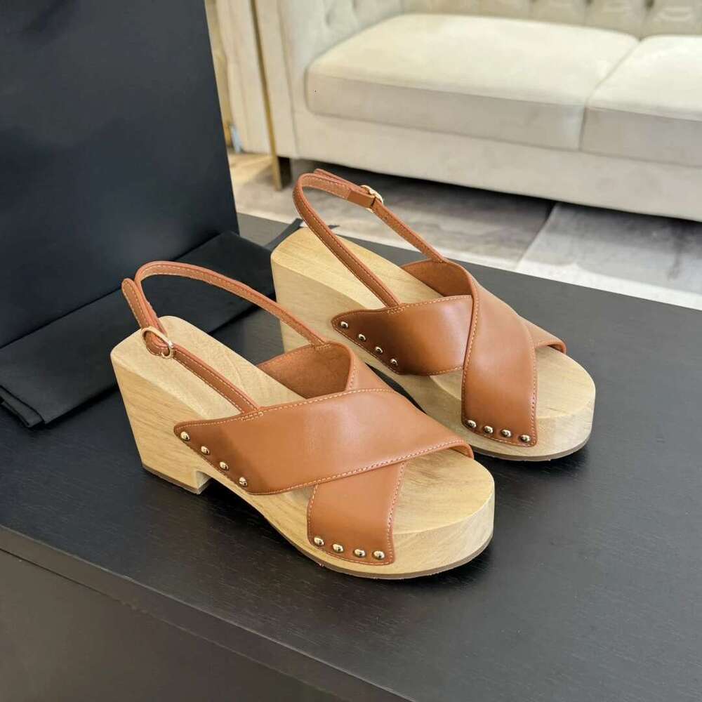 New Women Size34-41 Genuine Leather Sandals Super High Heels Rivet Pumps Flat Platform Designer Shoes atillas De Mujer