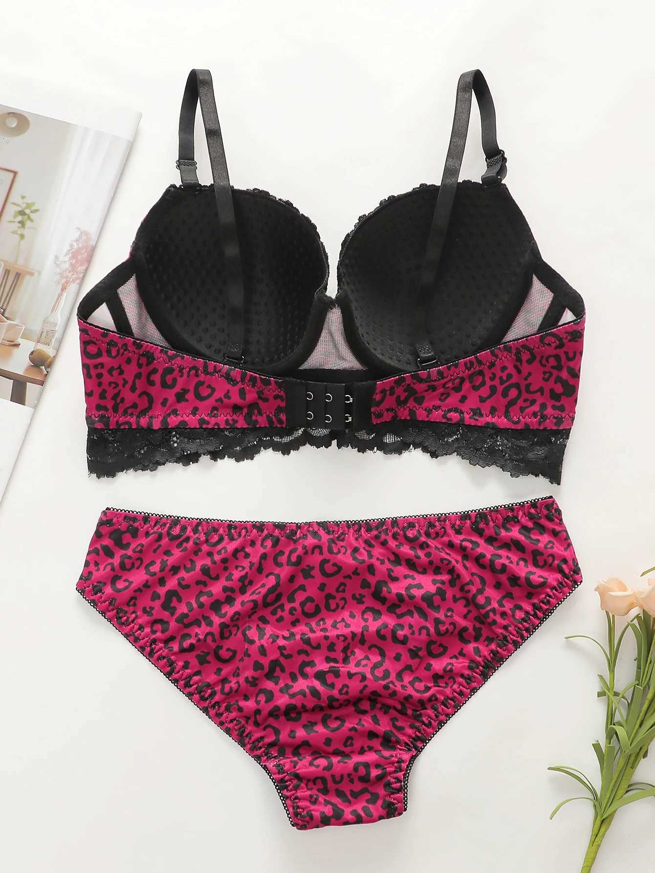 Womens Sexy Embroidered Lace Underwear Set with Steel Circles Convolute Push ups Comfortable Close fitting Underwear Set A3211XJ251106